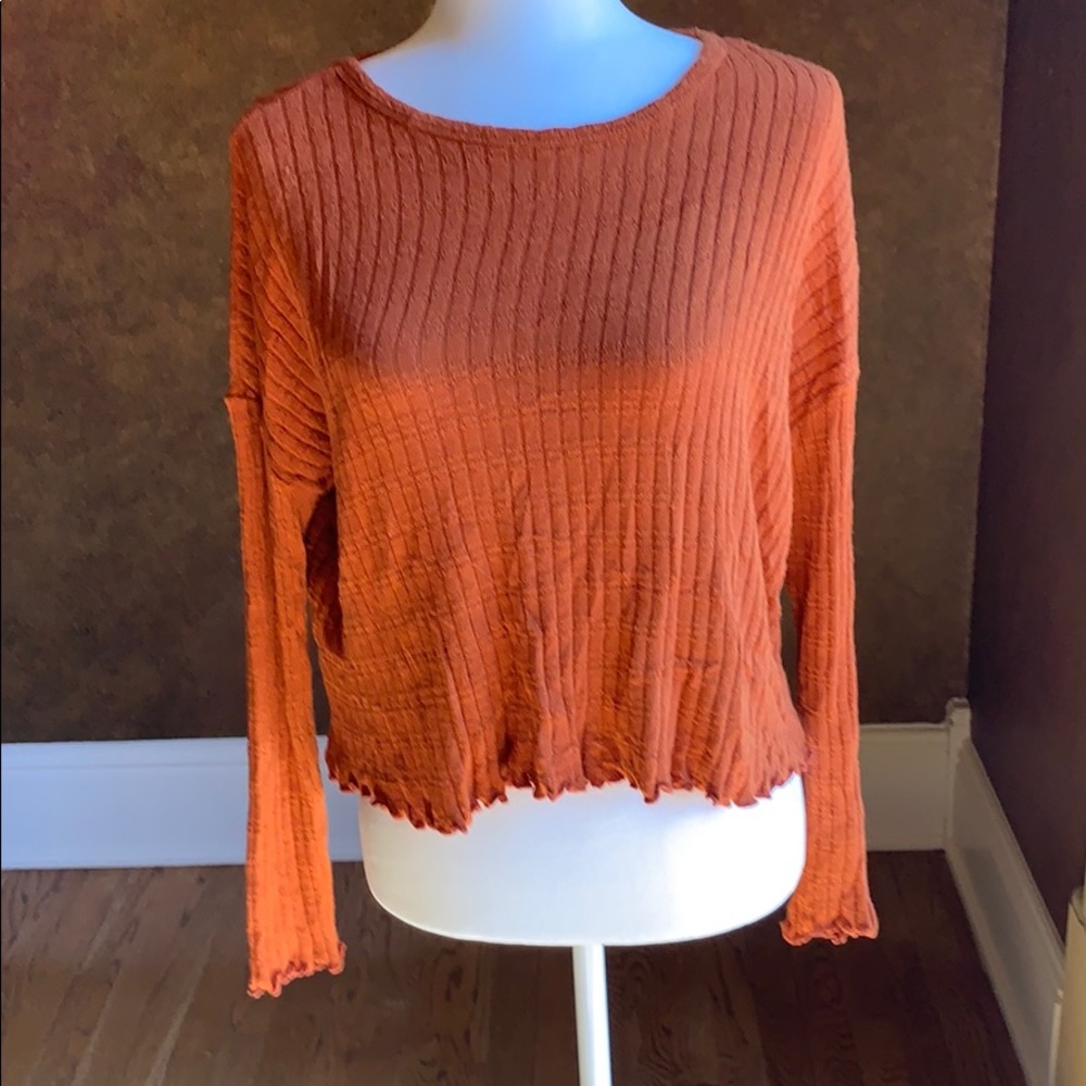 Orange Lettuce trim top